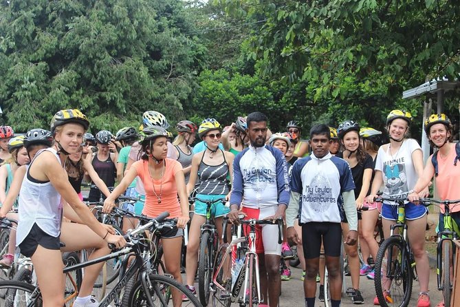 Colombo Countryside Cycling expedition - Leaving Colombo by TukTuk