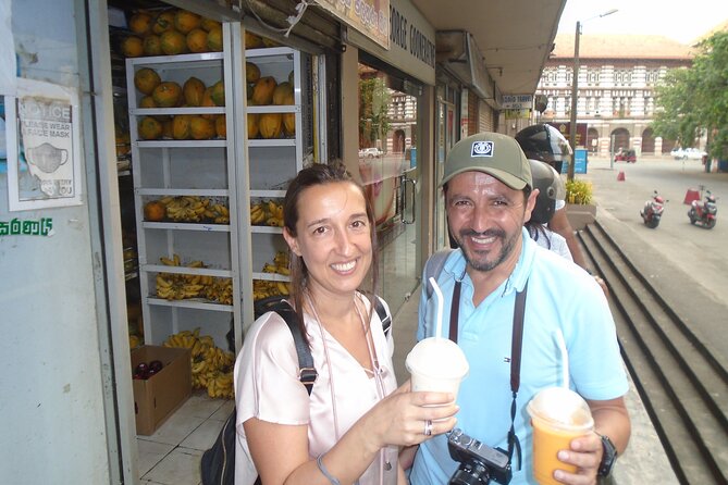 Colombo Express Food Tour with 9 + Tastings - Starting in Pettah with a chicken cheese ball