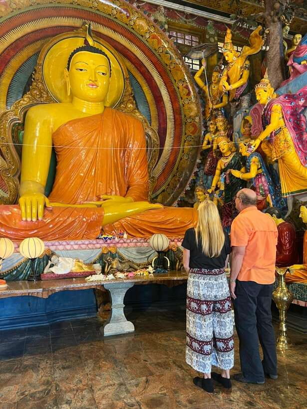 Colombo: Guided City Tour - Gangaramaya Temple and Colombo’s Buddhist side