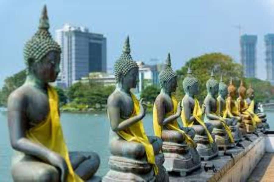 Colombo: Guided City Tour with Entry Tickets - Jami Ul-Alfar Mosque, the Red Mosque