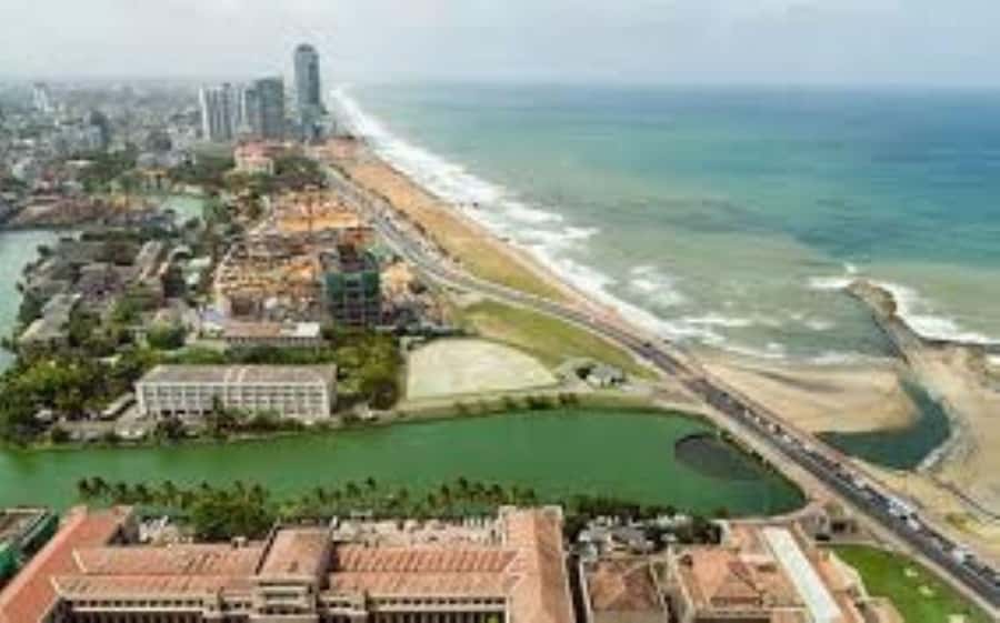 Colombo: Guided City Tour with Entry Tickets - The guide can make or break the morning