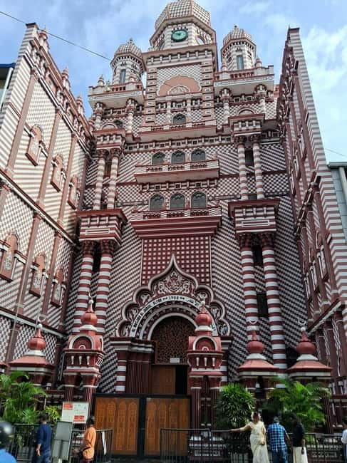 Colombo Heritage &Culture City Tour by Tuk Tuk ALL INCLUSIVE - Jami Ul-Alfar Mosque brings color and community history