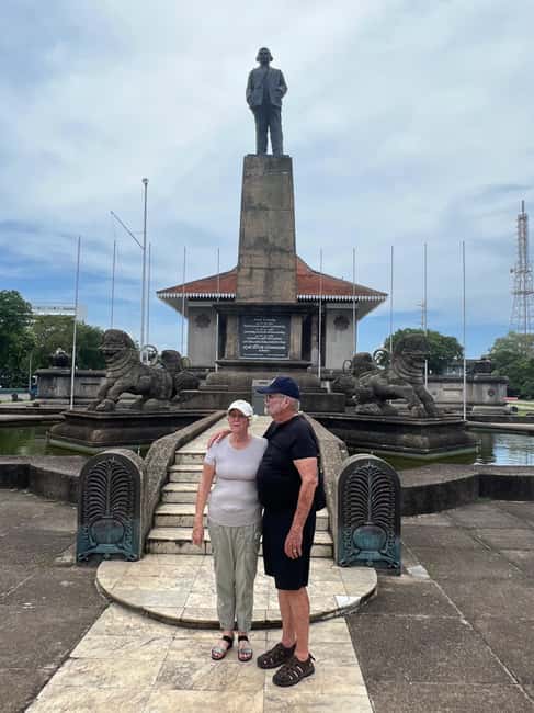 Colombo: Local Food Tour & Sightseeing by Tuk-Tuk with Meals - Kottu, chapati, pittu, and curry