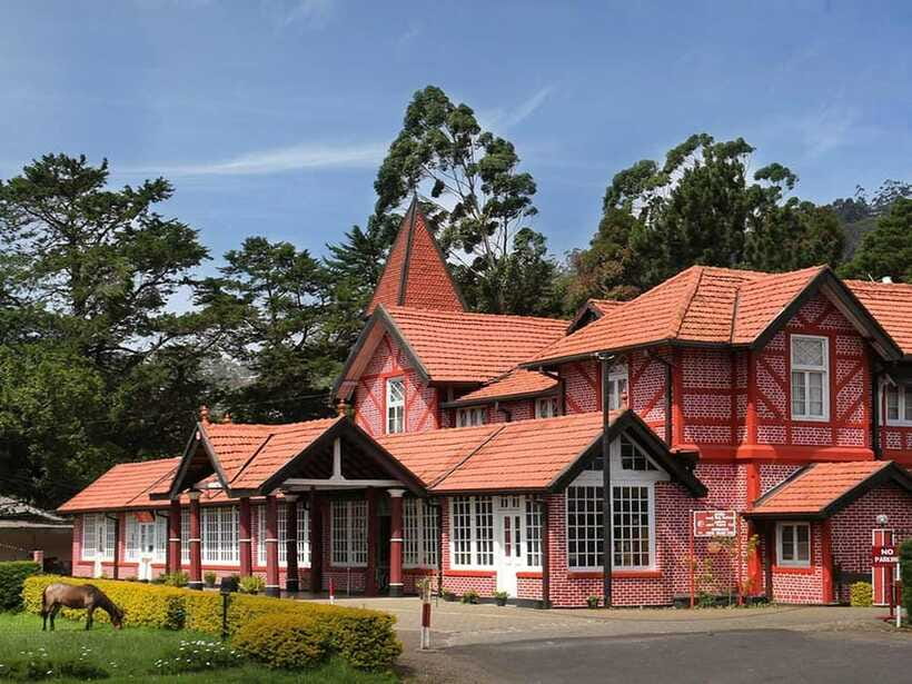 Colombo: Nuwara Eliya: Tea Gardens,Colonial Charm & High Tea - A brief look at Nuwara Eliya’s colonial character
