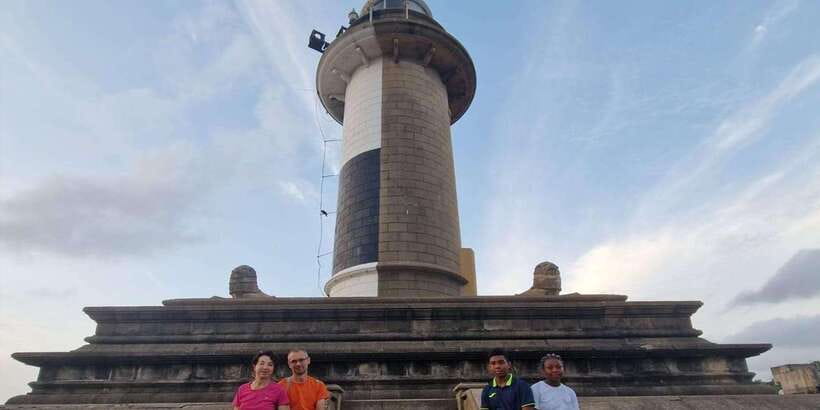 Colombo: Private City Tour by Tuk Tuk with Hotel Pickup - Colombo’s Urban Sights Between the Stops