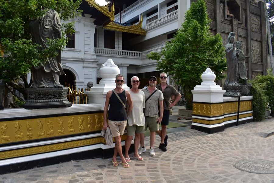 Colombo: private city tour from Negombo with hotel transfers - Pettah Market: Colombo at street level