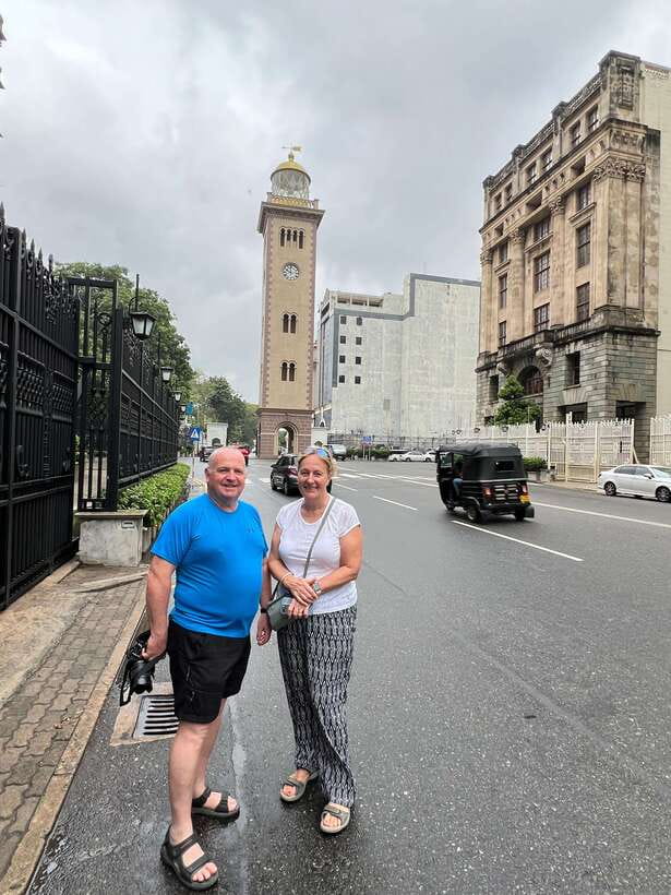 Colombo: Private City Tour with Local Food Tour by Tuk-Tuk - Lotus Tower, mosques, temples, and Town Hall