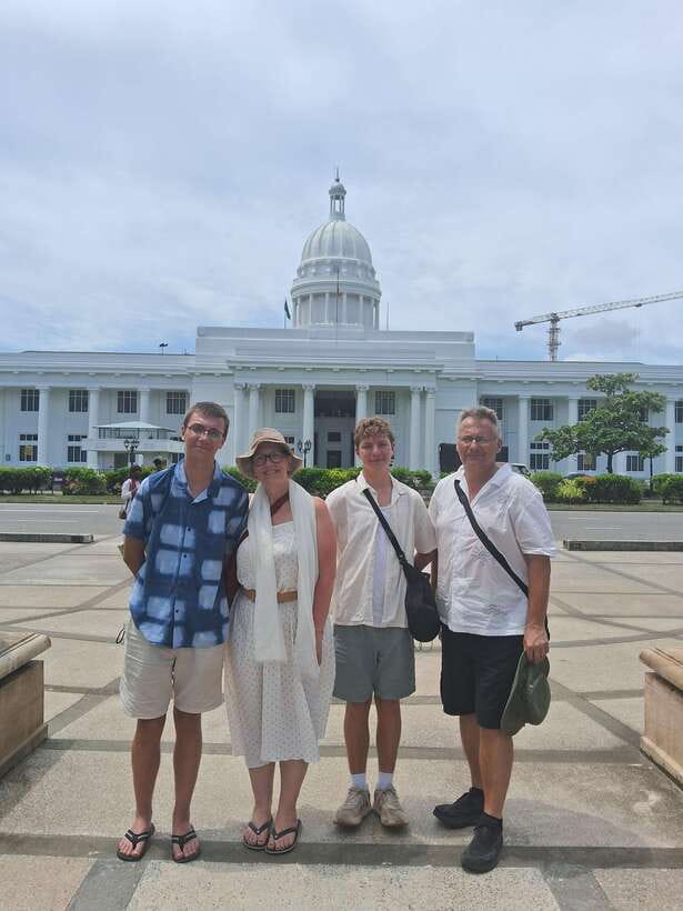 Colombo: Private Guided Tuk Tuk City Tour with Hotel Pickup - Galle Face Green and the Old Parliament