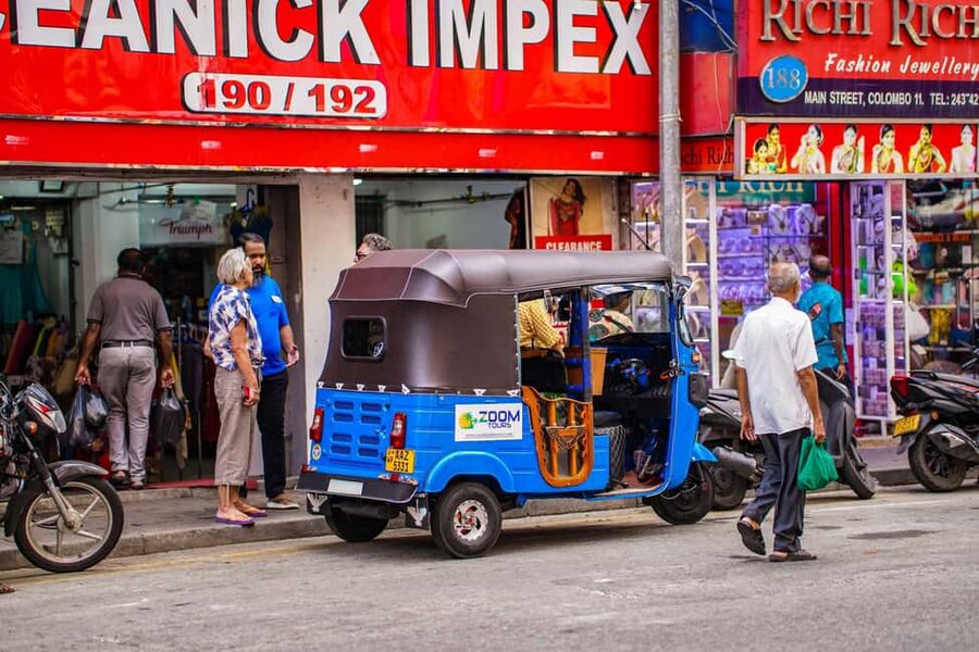Colombo: Private Tuk-Tuk City Tour with Guide & All Tickets - Why four hours in a tuk-tuk works so well