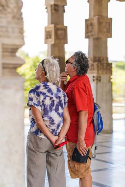 Colombo: Private Tuk-Tuk City Tour with Guide & All Tickets - Pettah Floating Market and the city’s working heart