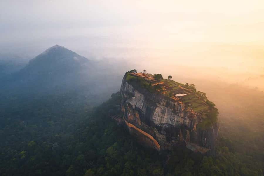 Colombo: Sigiriya Rock Fortress & Dambulla Cave Temple Tour - Tips that will make the day easier