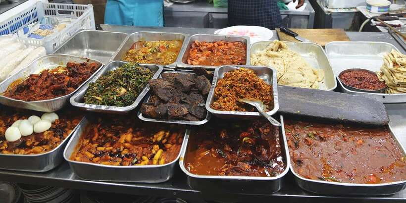 Colombo: Street Food Private Walking Tour with Transfer - Key points at a glance