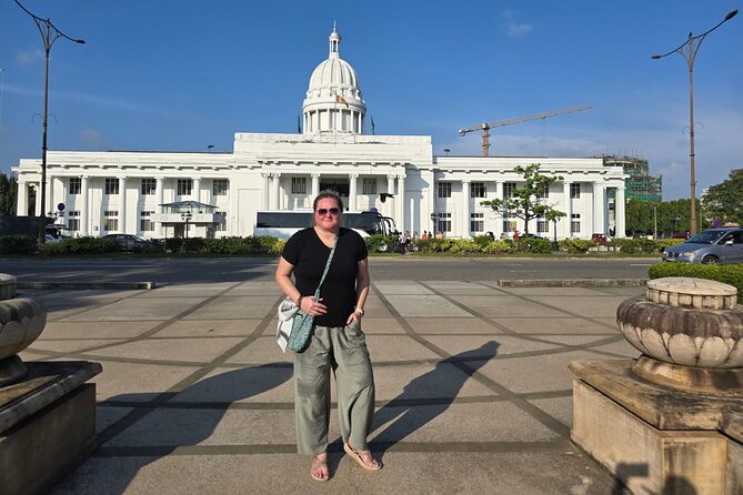 Colombo Tuk Tuk Adventure Explore Food & Culture - The Colombo gemstone museum needs a clear expectation
