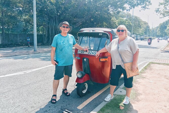Colombo Tuk Tuk City Tour Hotel Pickup and Drop Service - Pettah Market and the Red Mosque