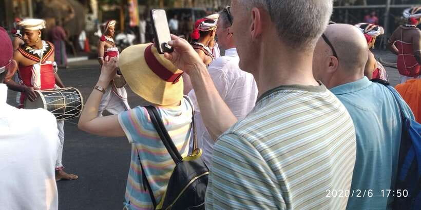 Colombo Tuk Tuk City TourSightseeing EntryFees& FoodIncluded - Waterfront Colombo, from port to lighthouse