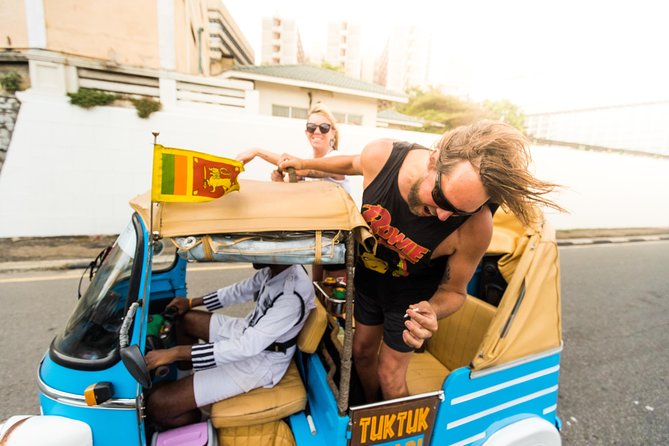 Colombo Tuk Tuk Safari - Pettah Floating Market and a Flexible Route