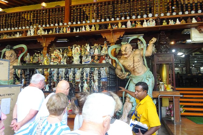 Colombo Walking Tour with Ajeet De Soyza - Fort’s colonial buildings and royal prison cell