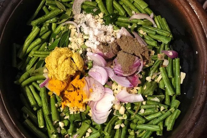 Cook with Wasantha - Learning coconut milk, spices, and fluffy rice