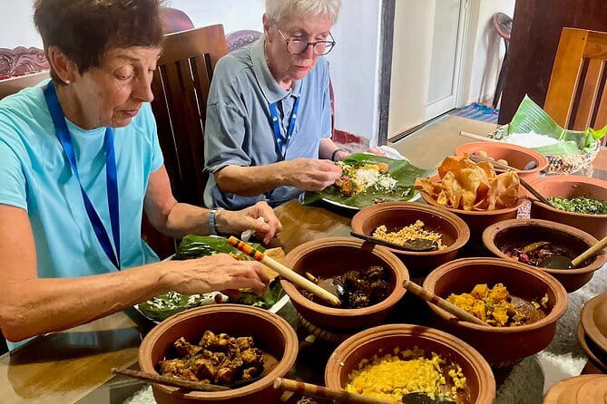 Cooking Class Sri Lanka with Locals - Lunch or dinner that you helped prepare