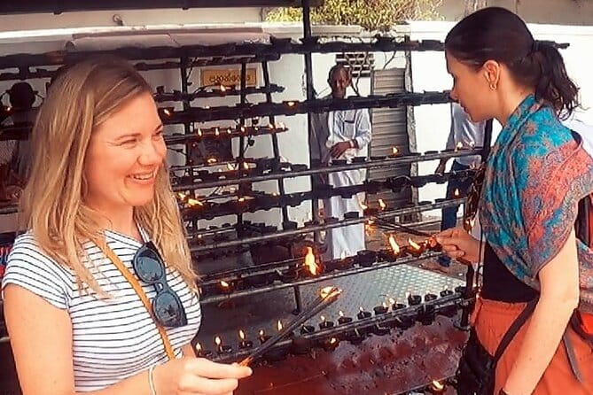 Cycle through Galle History and Food Experience - Starting with tea in a Sri Lankan home
