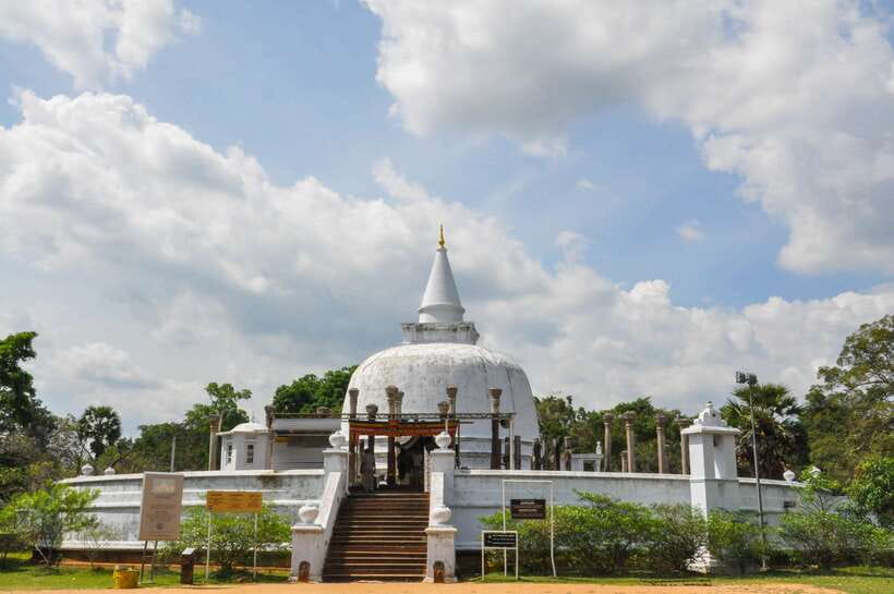 Dambulla: Anuradhapura and Mihintale Day Tour - Mihintale and the arrival of Buddhism