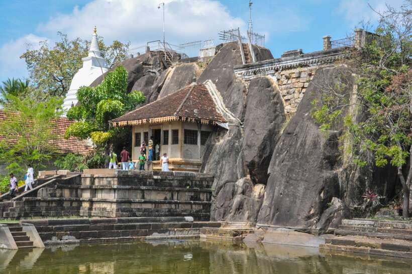 Dambulla: Anuradhapura and Mihintale Day Tour - How the private format affects the day