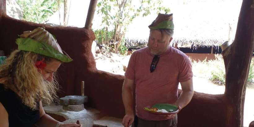 Dambulla: Caves Temple & Traditional Village Tour with Lunch - Quick points before you book