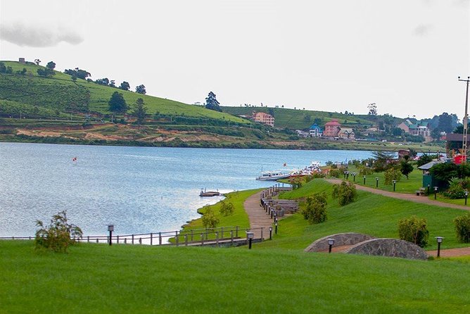 Day Tour to Nuwara Eliya from Kandy by Lux Tours Lanka - A private road trip with a flexible clock