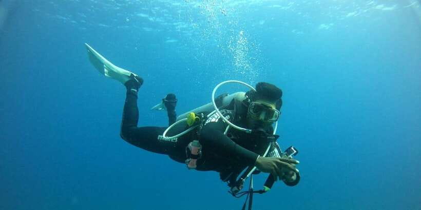 Discover Scuba Diving : Hikkaduwa : Scuba Diving - Meeting at Coral Sands Hotel in Hikkaduwa