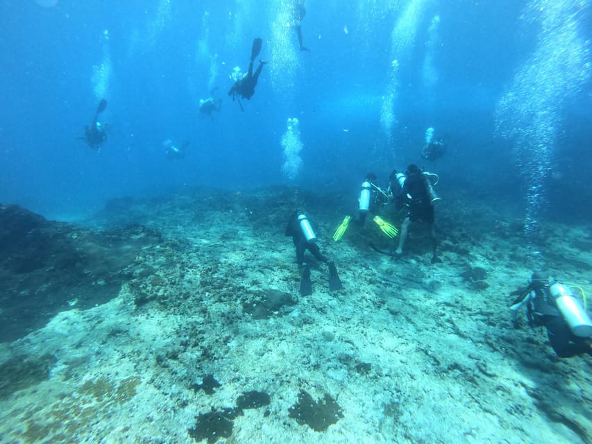 Discover Scuba Diving : Hikkaduwa : Scuba Diving - The Post-Session Review and Refreshments