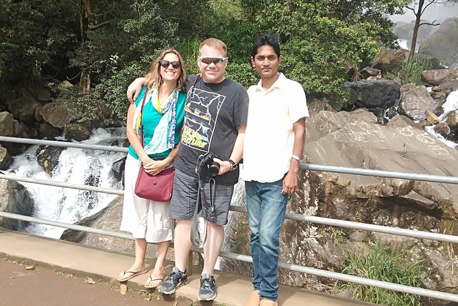 Driving and Tours in Sri Lanka - What a typical day can look like at 9:00 am