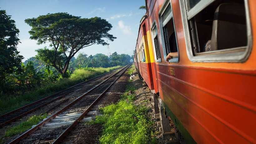 Ella: First Class Scenic Train Ticket To/From Nanuoya - Waterfalls, mountains, and changing views