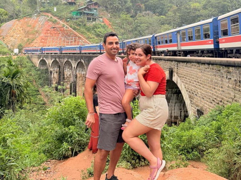 Ella Full-Day Tour from Mirissa/Ahangama/Hikkaduwa/Bentota - Breakfast before the hill-country train