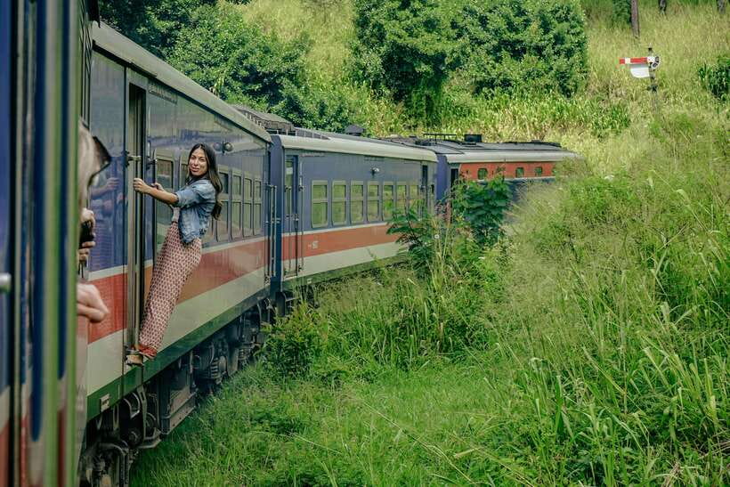 Ella: Guided Day Tour with Tea Estate Visit - Who Should Book This Experience?