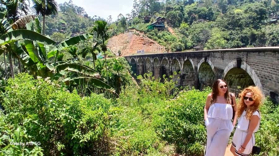 ELLA Lipton Seat Tea Test & Pluck 9Arch, Waterfalls, & Lunch - Ravana Falls and the story behind the water
