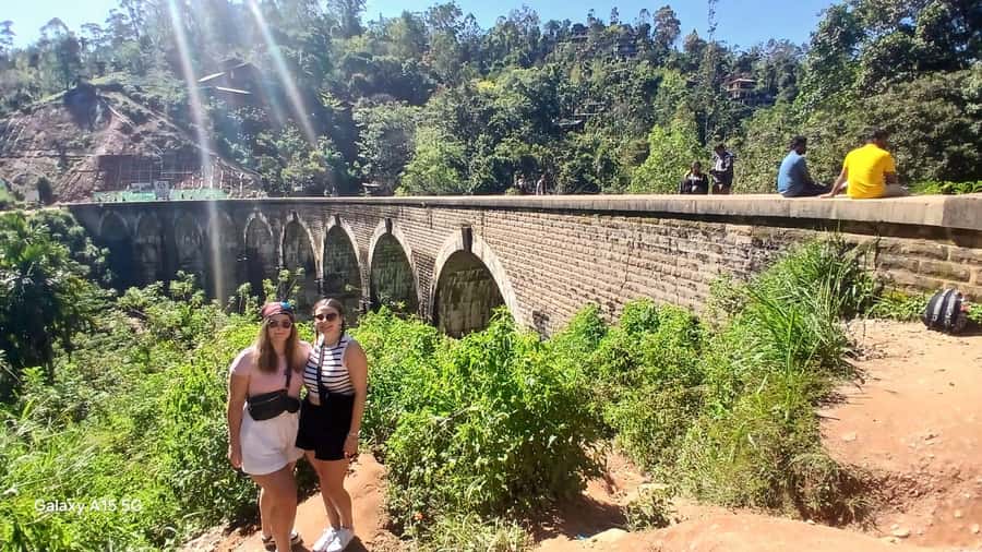 ELLA Lipton Seat Tea Test & Pluck 9Arch, Waterfalls, & Lunch - Who should book this Ella day tour?