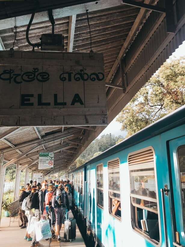 Ella: Nine Arch, Bambaragala Pathana & Kombukara Waterfall - Five useful things to know before you book