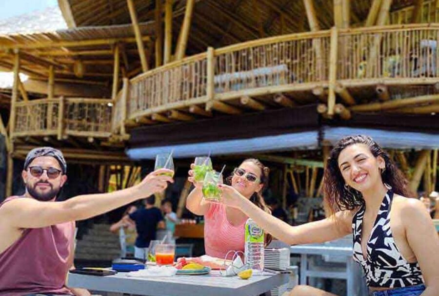 Ella Ravana Pool Club Dip & Dine+2 Free Cocktails!+Zipline - Practical timing and booking advice