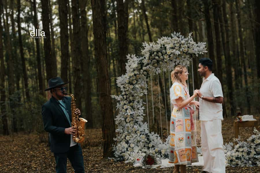 Ella Sri Lanka: Book Your Marriage Proposal Photoshoot - Fifty Edited Photos and Every Unedited Image