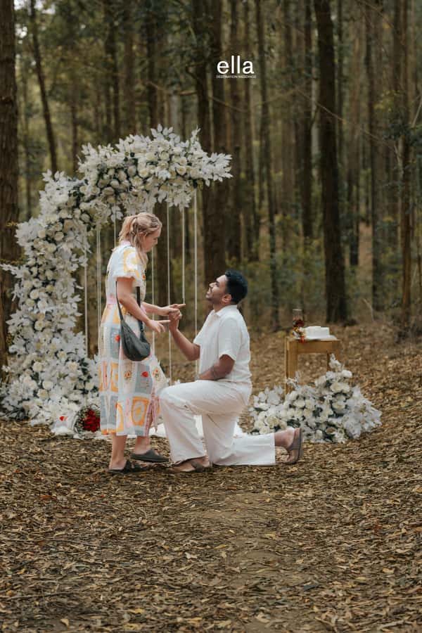 Ella Sri Lanka: Book Your Marriage Proposal Photoshoot - Choosing Between Waterfalls, Sea Views, and Mountains
