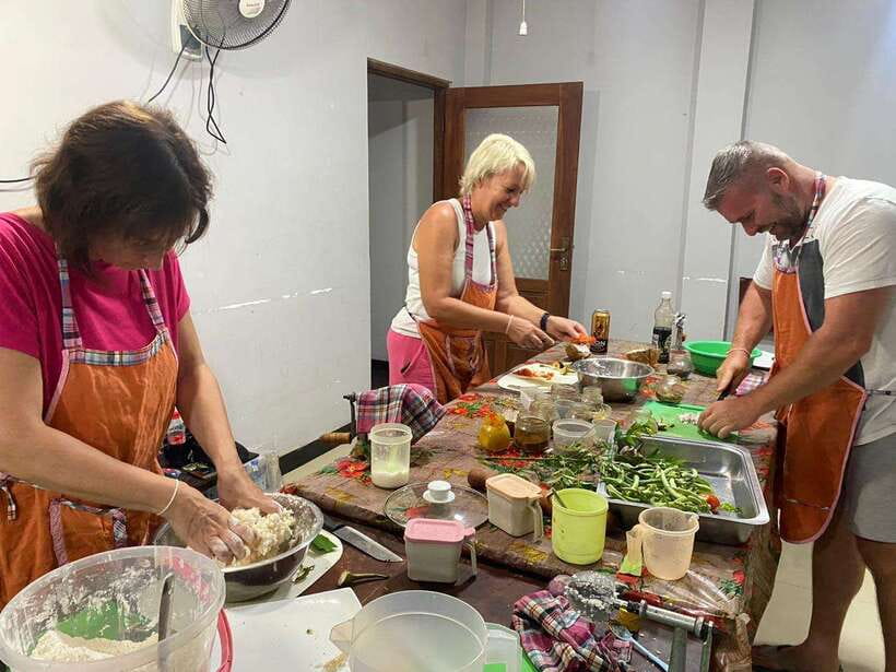 Ella: Sri Lankan Authentic Cooking expirience - The best part comes after the cooking