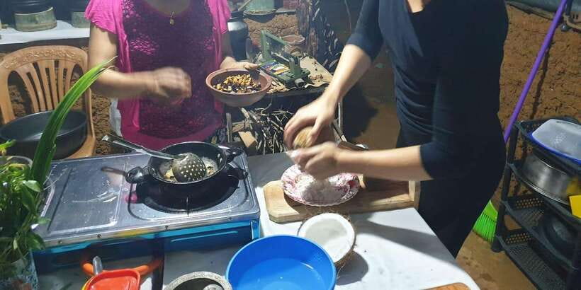 Ella: Sri Lankan Cooking Class with Neranji at Homestay - Arriving at Neranji’s Ella homestay kitchen