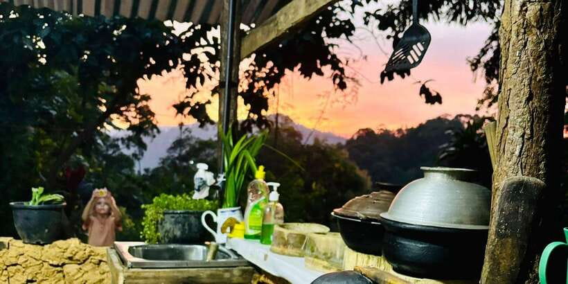 Ella: Sri Lankan Cooking Class with Neranji at Homestay - Special dishes require advance planning