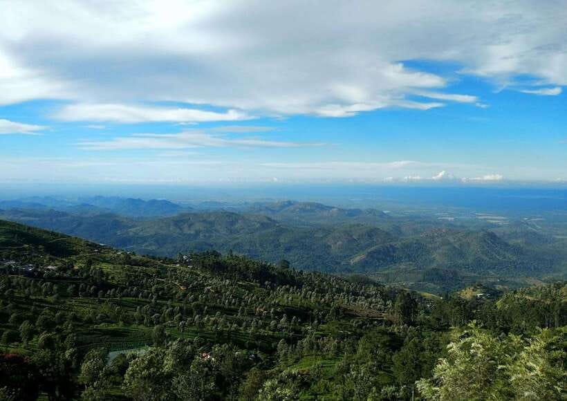 Ella: The Pekoe Trail Stage 16 - Ella to Demodara - Starting in Ella and Entering the Forest