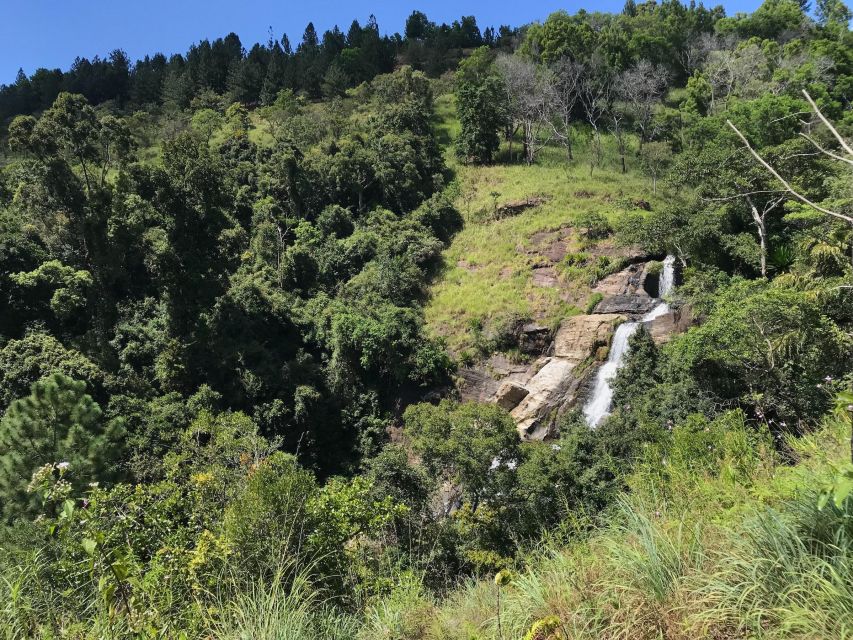 Ella: Waterfall hunting Hike to Bambarakanda and Lanka Falls - Lanka Ella Falls: the best chance to get in the water