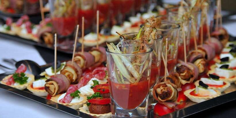 Entry to Colombo Lotus Tower with Free Cocktail and Tapas - Is $35 good value for 1.5 hours?