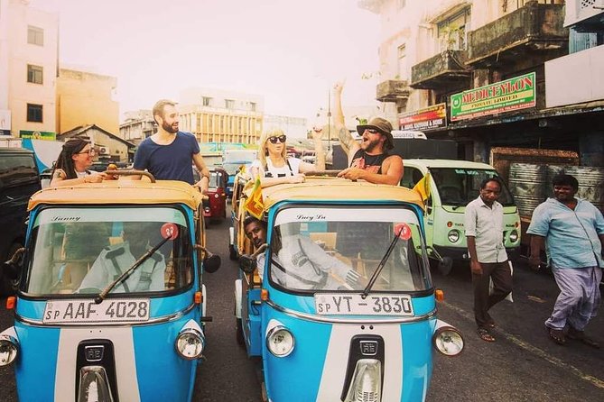 Exclusive : Colombo Sunset City Safari by TukTuk - Key Points at a Glance