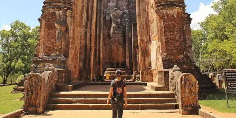 Exclusive: Polonnaruwa Ancient city Guided Tour by Tuk-Tuk! - Sacred Places Require the Right Clothing