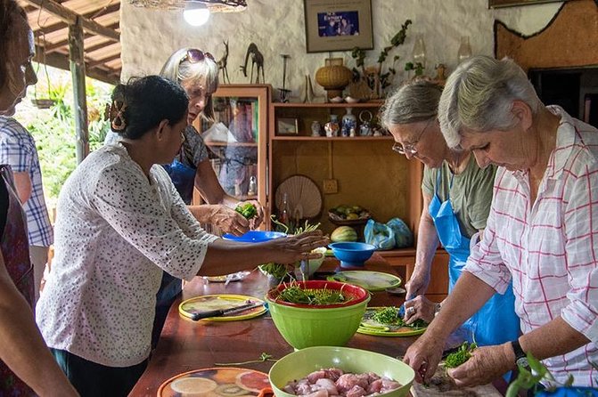 Explore Colombo City with Culinary Experience at Famous Restaurant - A six-hour introduction to Colombo with food at its center