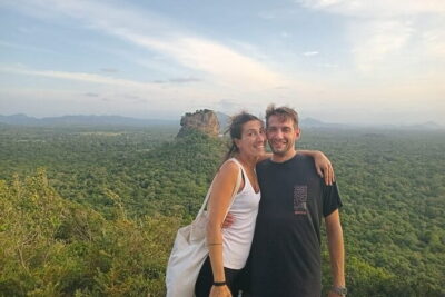 Explore Sri Lanka in 5 Days with Breakfast and Luxury Car